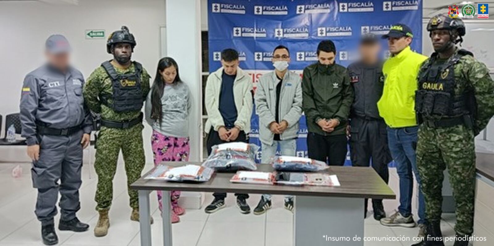 Los tres hombres y la mujer fueron capturados en la población de Soacha, Cundinamarca