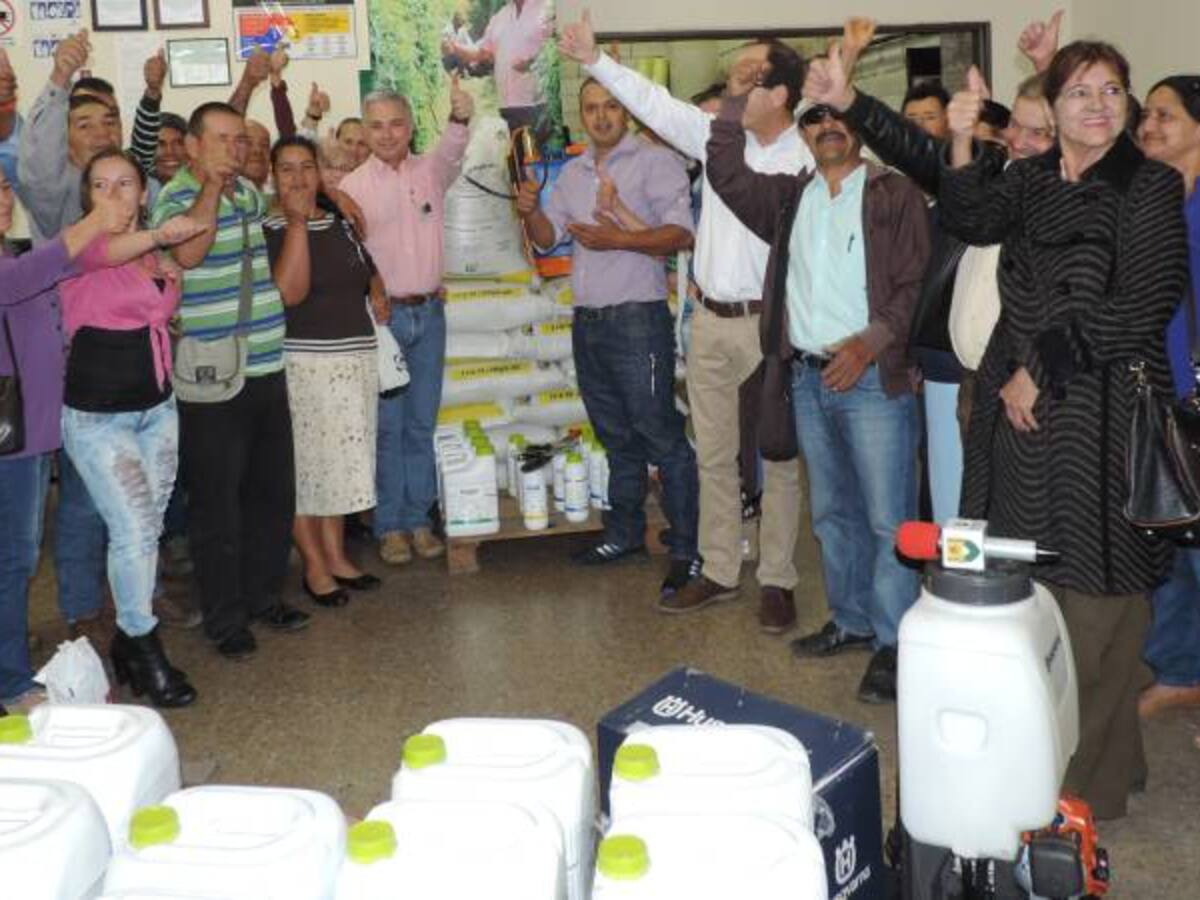 Cafeteros de Caldas afectados por El Niño, ya reciben ayudas