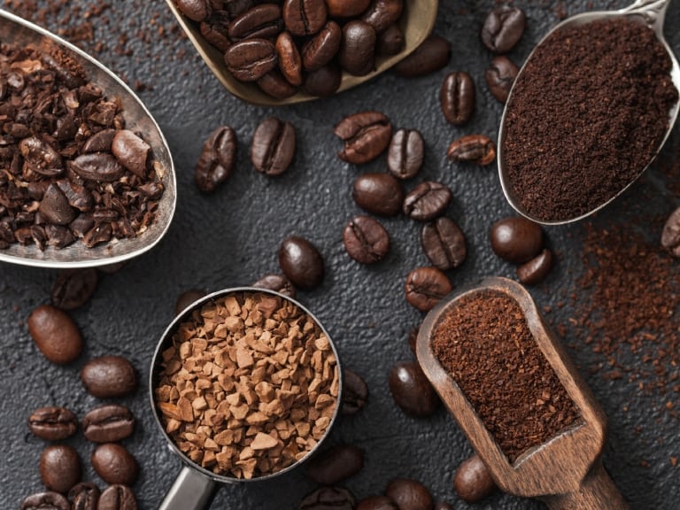 Café // Getty Images