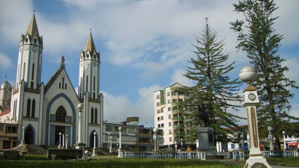 Concejal de Santa Rosa entutela al alcalde por no atender sus proyectos