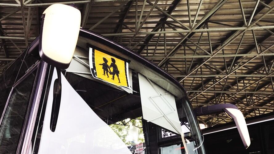 Son un promedio de 250 millones de pesos mensuales los que se requieren para poder transportar a cerca de 1.500 niños colombo-venezolanos. Foto: Getty Images