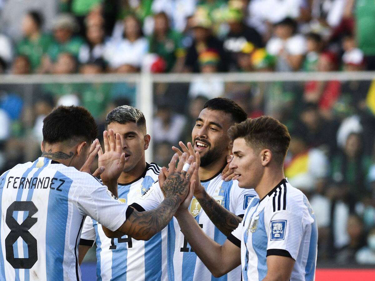 Argentina, sin Messi, goleó a Bolivia en La Paz