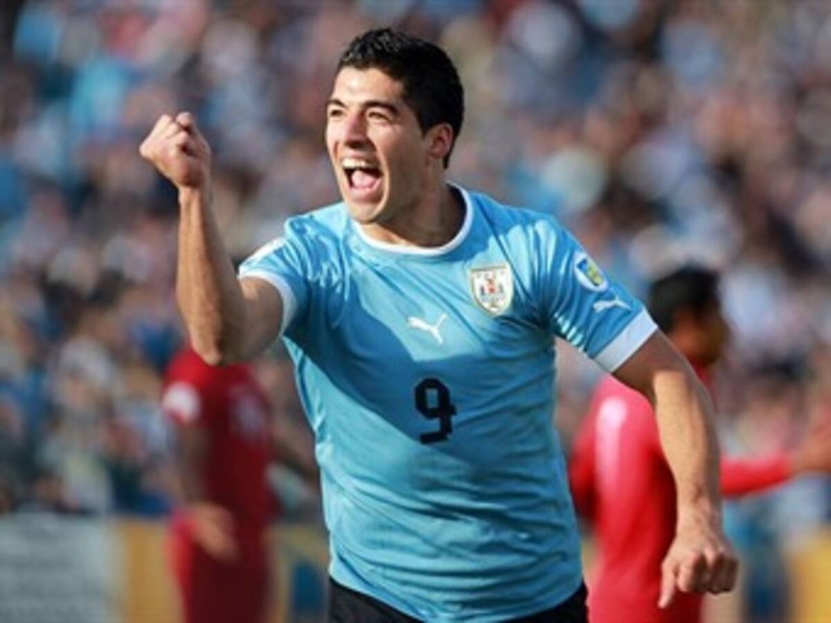 Luis Suárez se mantiene en la punta de la tabla de goleadores
