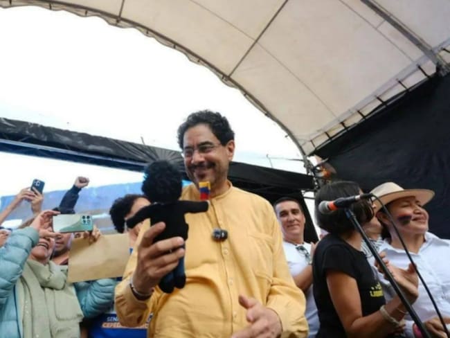 “No nos va a amedrentar el juego sucio de Álvaro Uribe”: dijo Iván Cepeda desde Ibagué