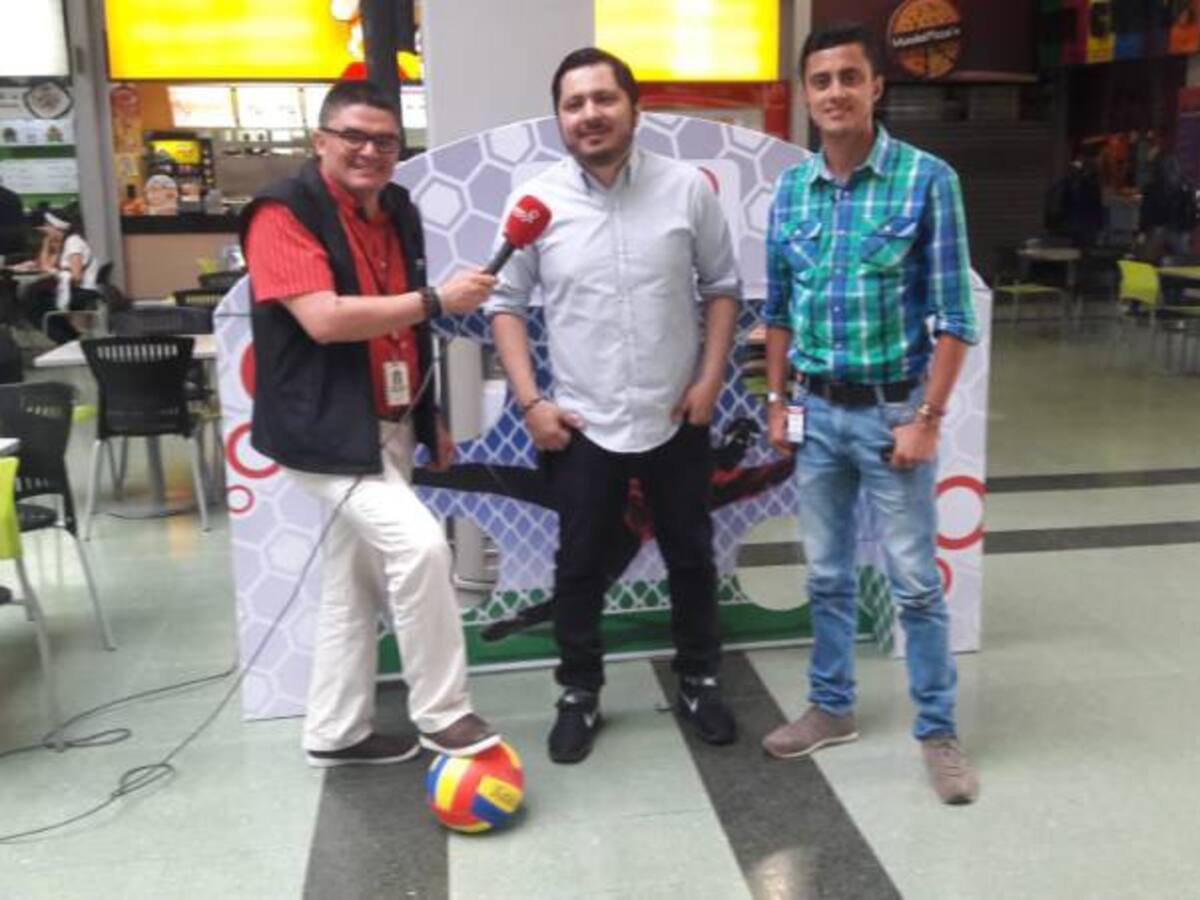 Metegol Caracol Mundial desde el Centro Comercial Portal del Quindío