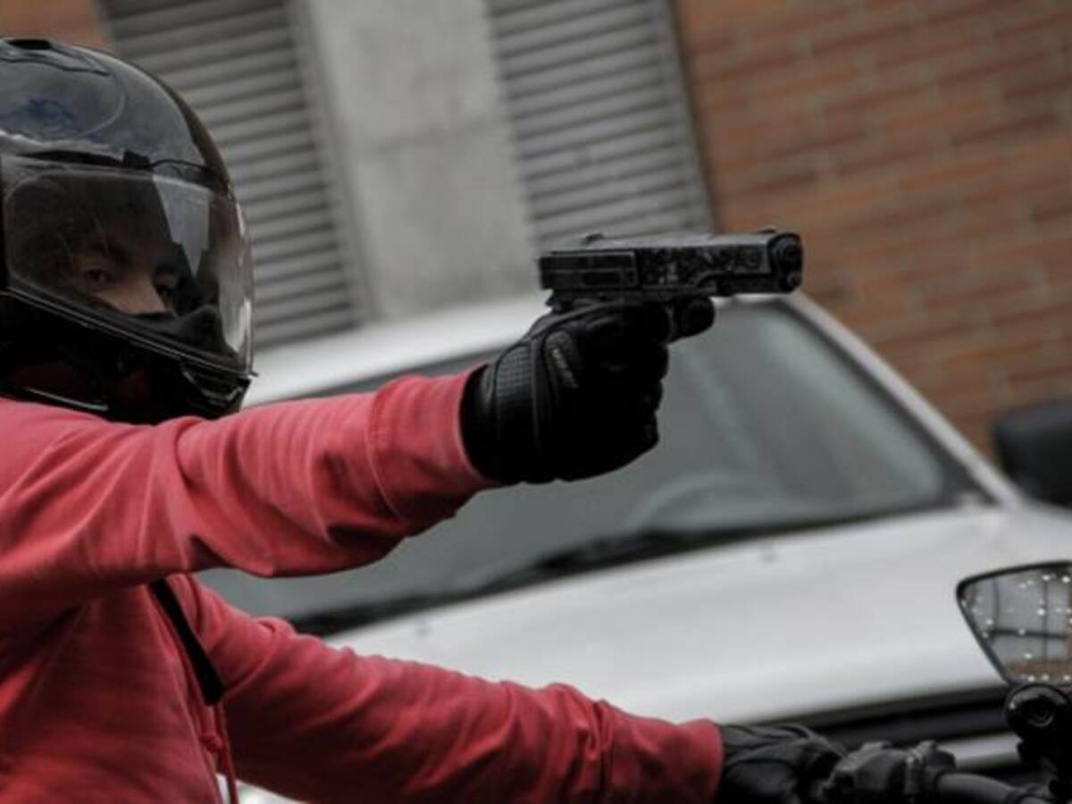 Polémica en La Tebaida por restricción circulación de parrillero en moto