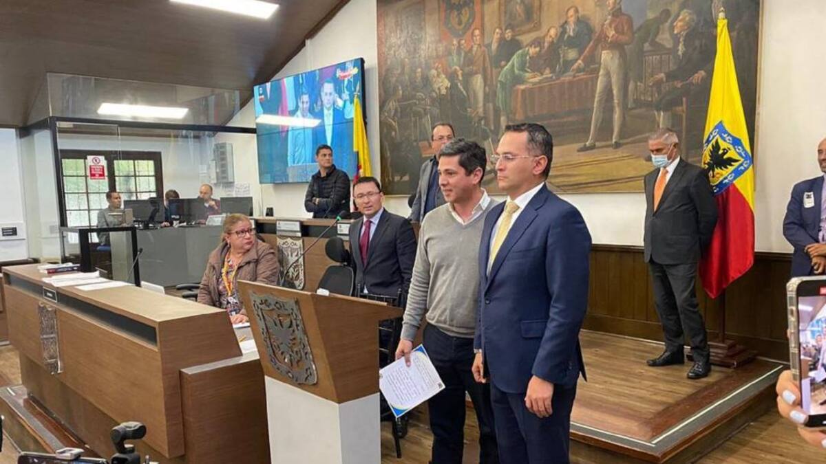 Demandan la elección del contralor de Bogotá