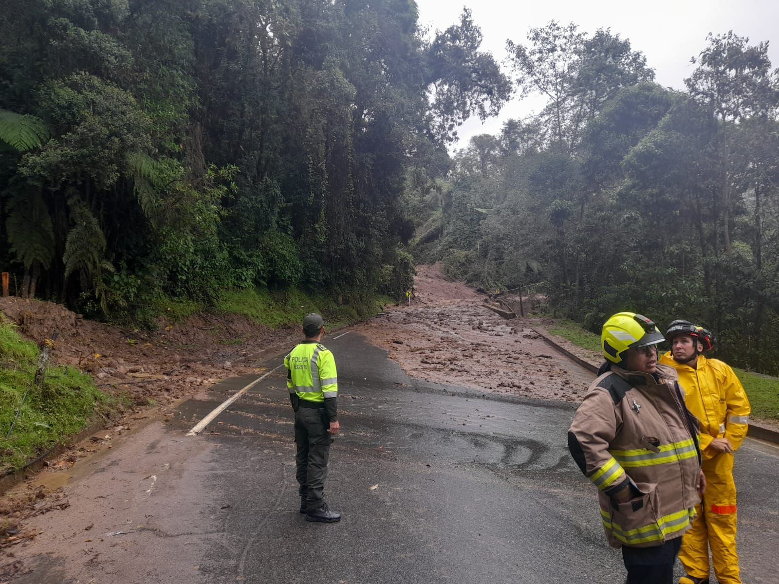 Cierre vía Manizales - Bogotá