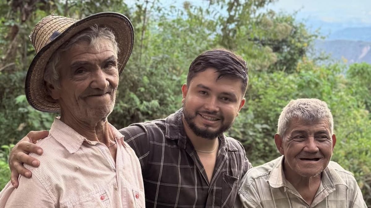Miguel, el barbero que transforma vidas con ayuda social en el Huila