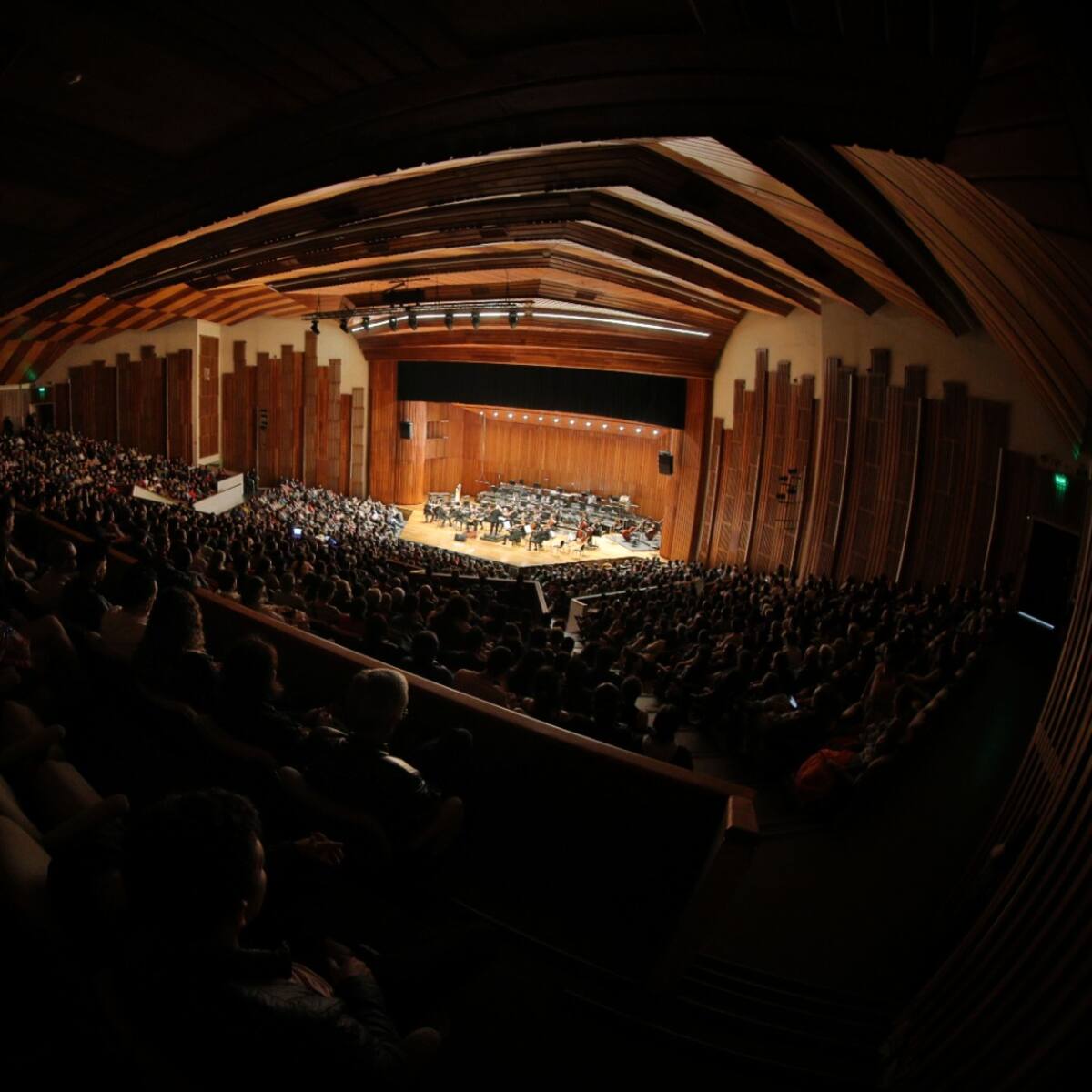 Estreno en Colombia de la Suite latinoamericana para clarinete y orquesta de Andrés Acosta