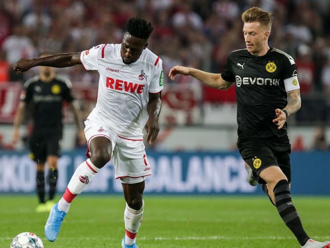 Hakimi y Alcácer salvan el primer obstáculo del Borussia Dortmund