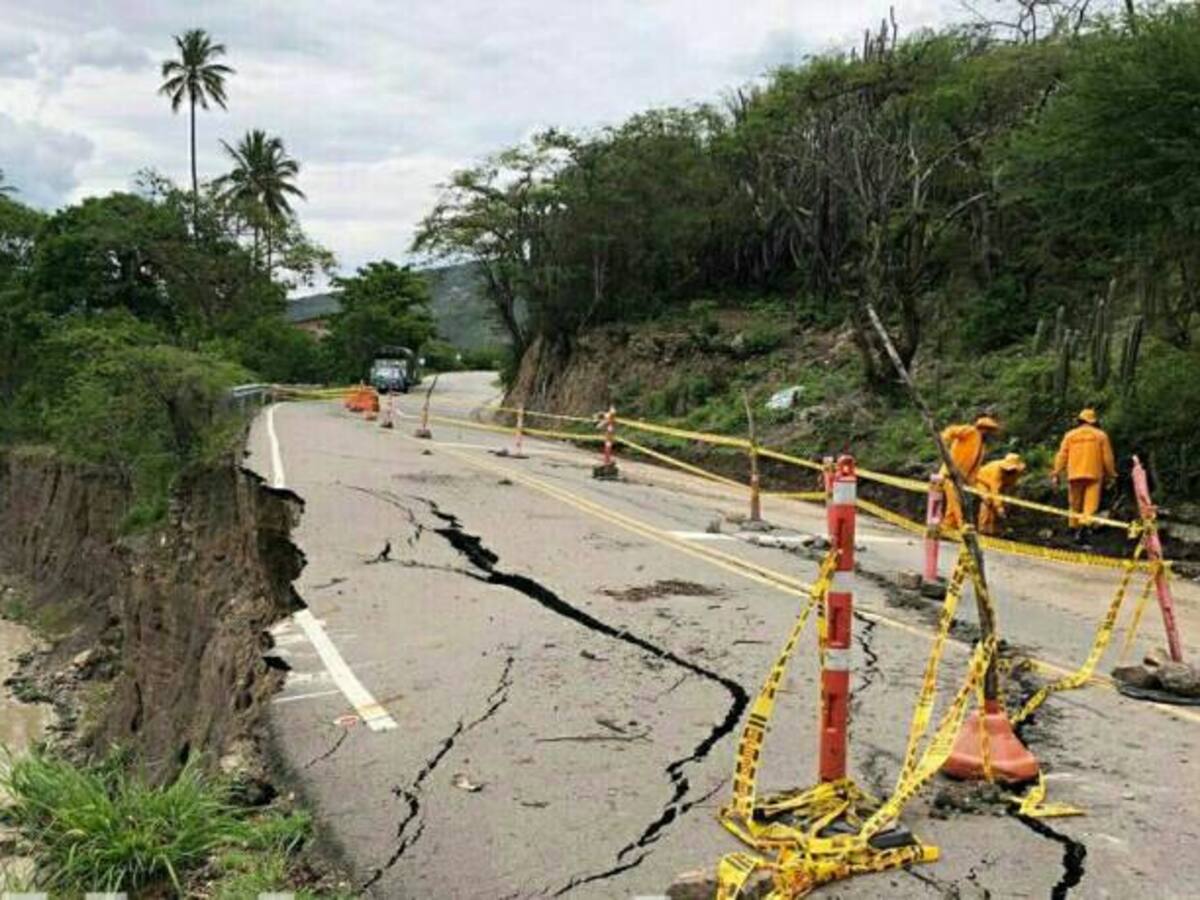 Troncal Central del Norte al borde del colapso por lluvias