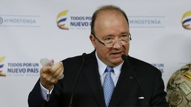 Luis Carlos Villegas aseguró que se planteó la necesidad de crear una Subcomisión para mantener el diálogo con las Fuerzas Militares y de Policía. Foto: Colprensa