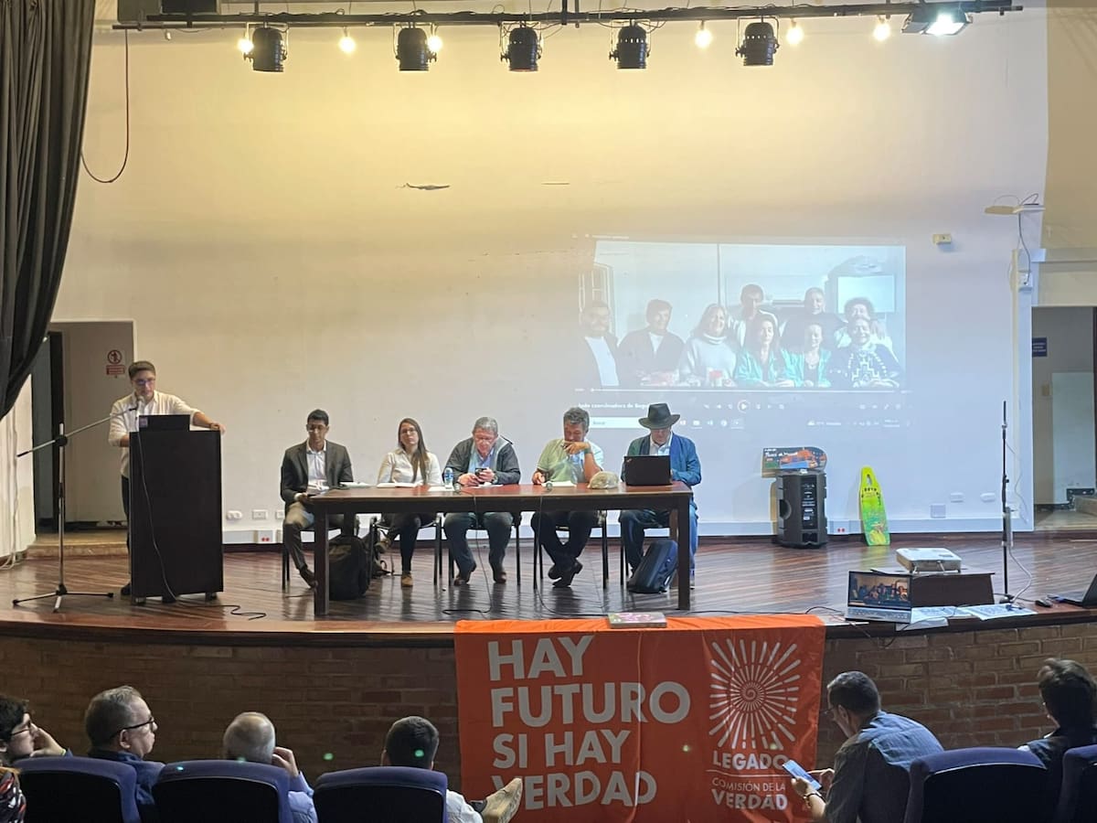 Con proyecto de ley buscan recuperar las plazas de mercado, en Armenia hubo audiencia