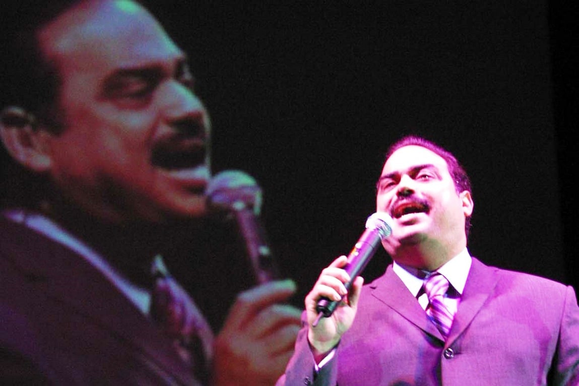 Gilberto Santa Rosa no pudo ingresar a Colombia por problemas de visado