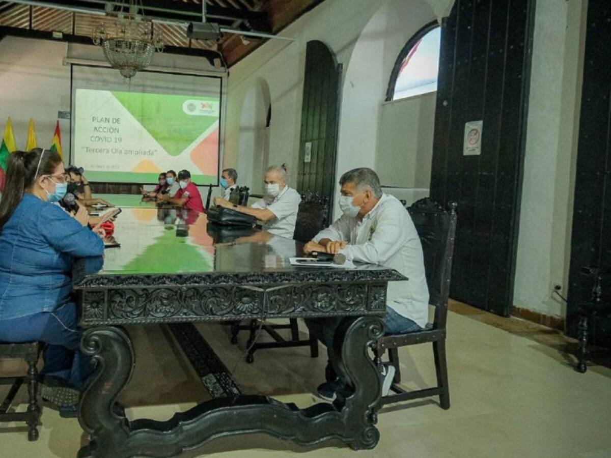 Distrito evaluará propuesta de comerciantes afectados por toque de queda