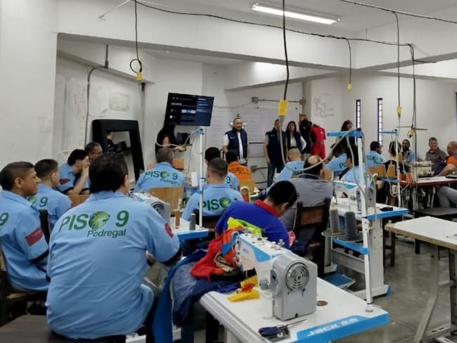 Así es ‘Piso 9’, el proyecto que impulsa a privados de la libertad en la Cárcel Pedregal a emprender