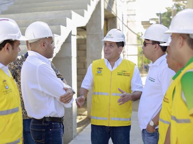 Gobernador de Bolívar visitó obras en Cartagena y Turbana