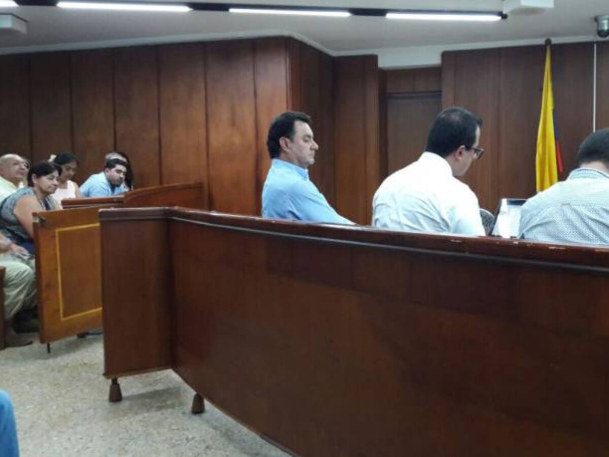 Imputan cuatro delitos al alcalde de Armenia Carlos Mario Álvarez