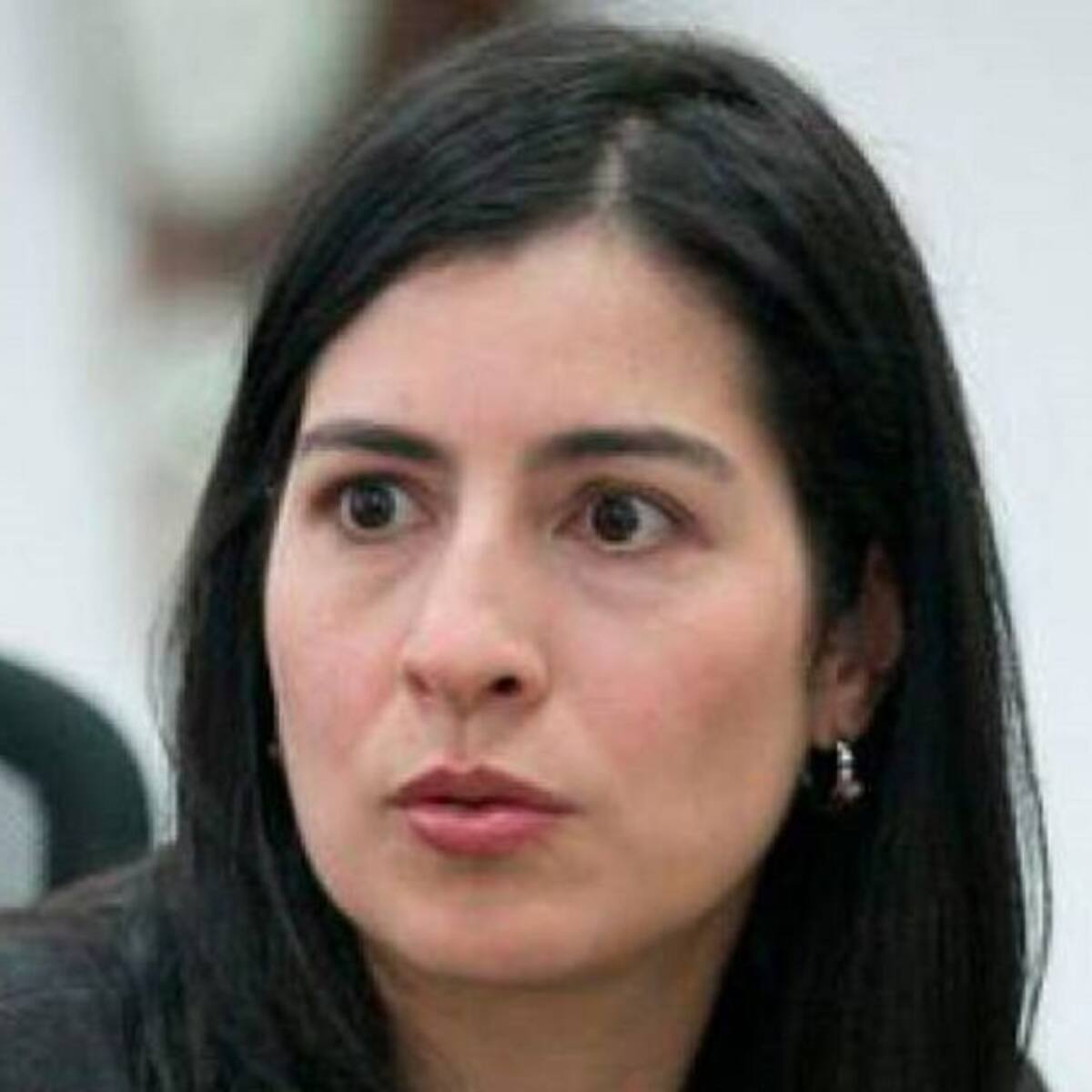 Excodirectora del B. de la República, víctima de “cambiazo” de su tarjeta