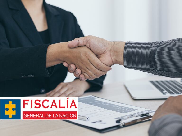 Inscripciones del concurso Fiscalía 2025. Imagen de fondo tomada de Canva