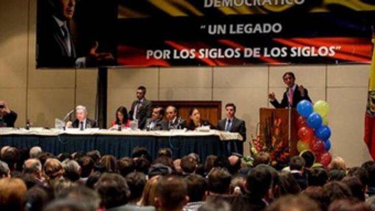 Cumbre uribista definirá reglas de la convención de este fin de semana