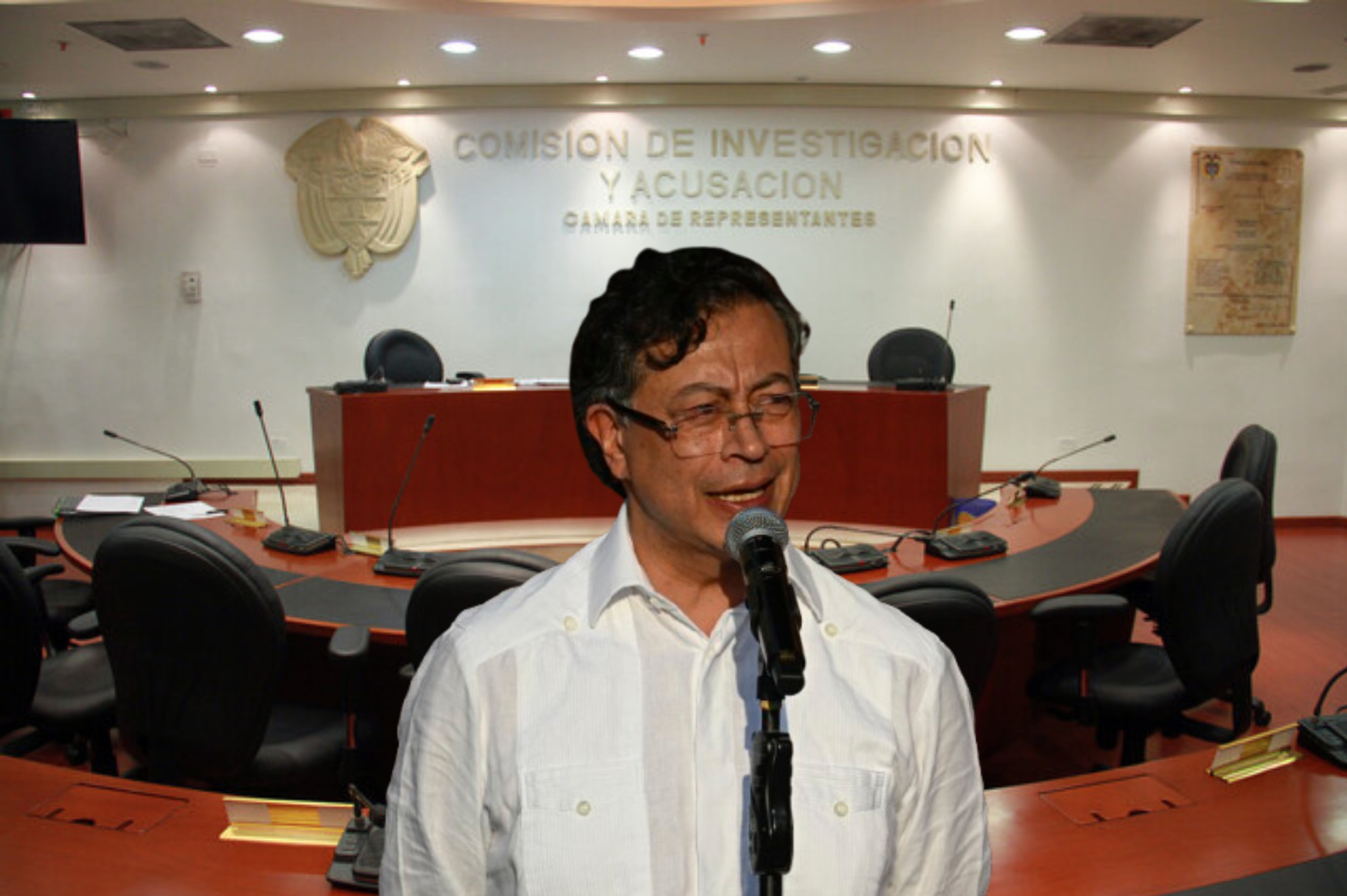 Imagen de referencia. Comisión de Investigación y Acusación de la Cámara de Representantes: Colprensa / Gustavo Petro: Getty Images.