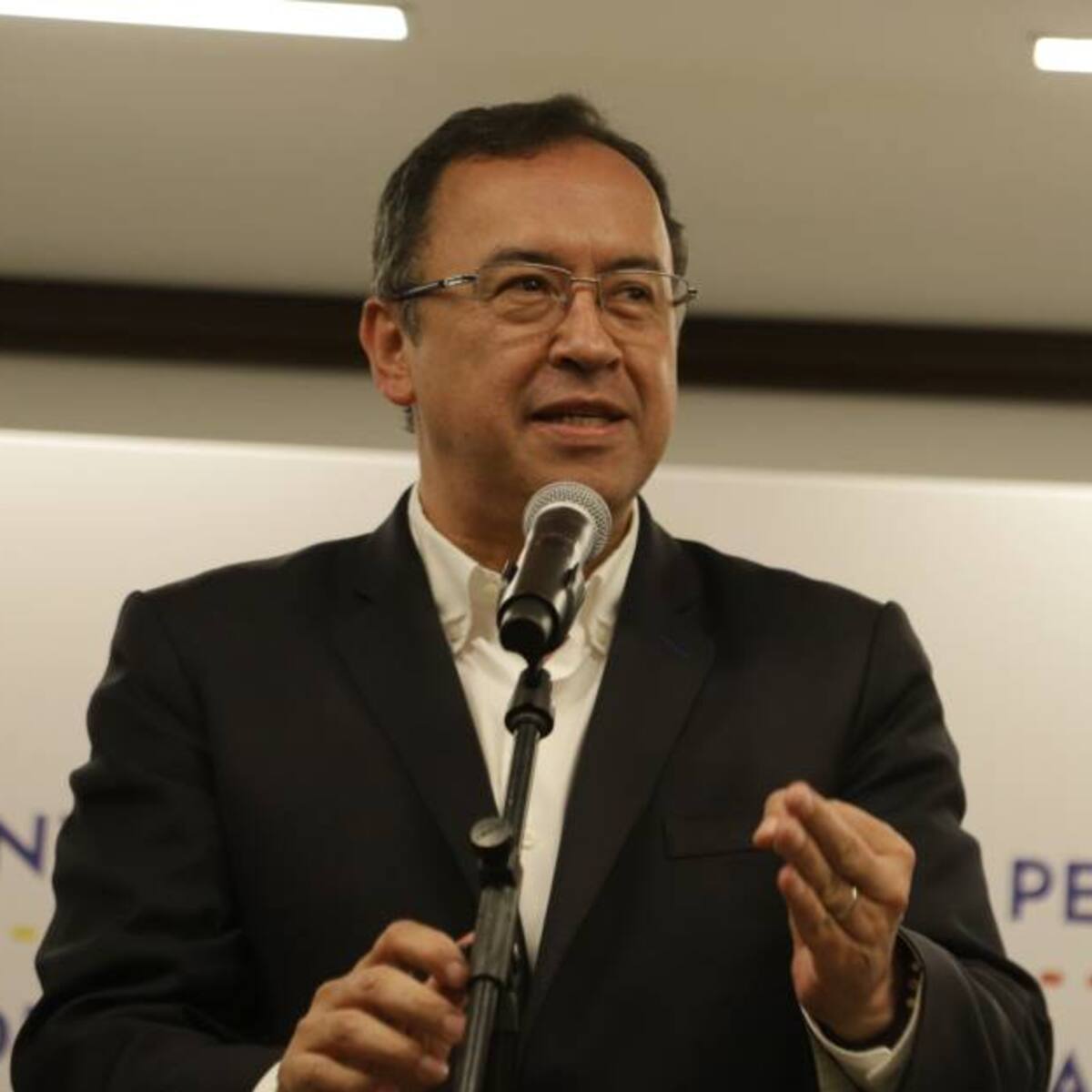 Reforma política busca que congresistas puedan ser nombrados ministros