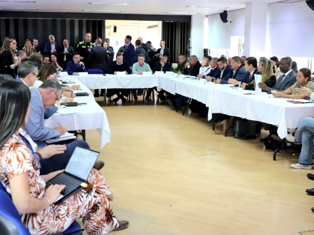 En Bogotá se acordó una mesa subregional para analizar problemática de la minería