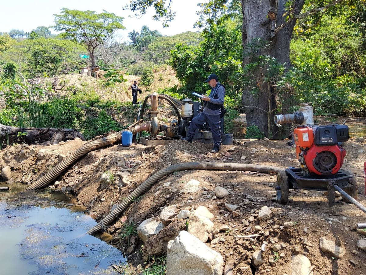 Operativo contra la minería ilegal en la Sierra Nevada de Santa Marta