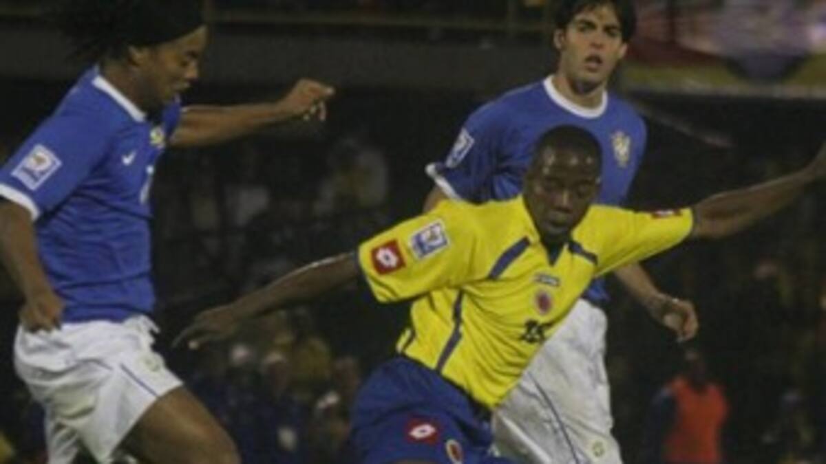 Varios clubes europeos interesados en el volante colombiano Carlos Sánchez