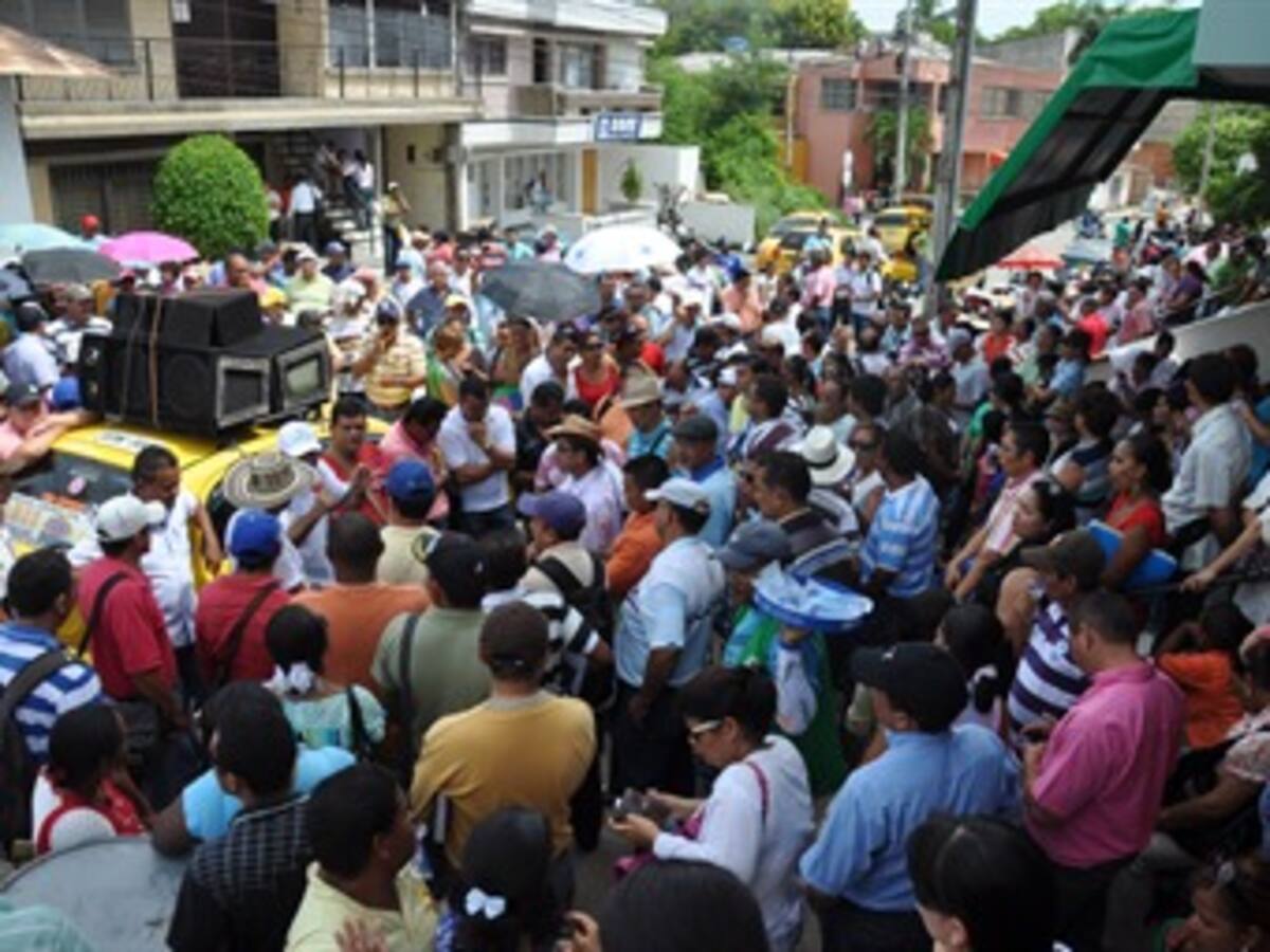 En Sucre se realiza un paro de maestros de 24 horas