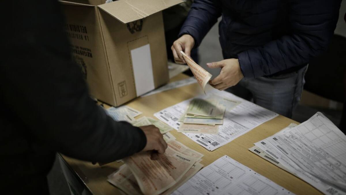 Las críticas y denuncias de supuesto fraude en las elecciones legislativas