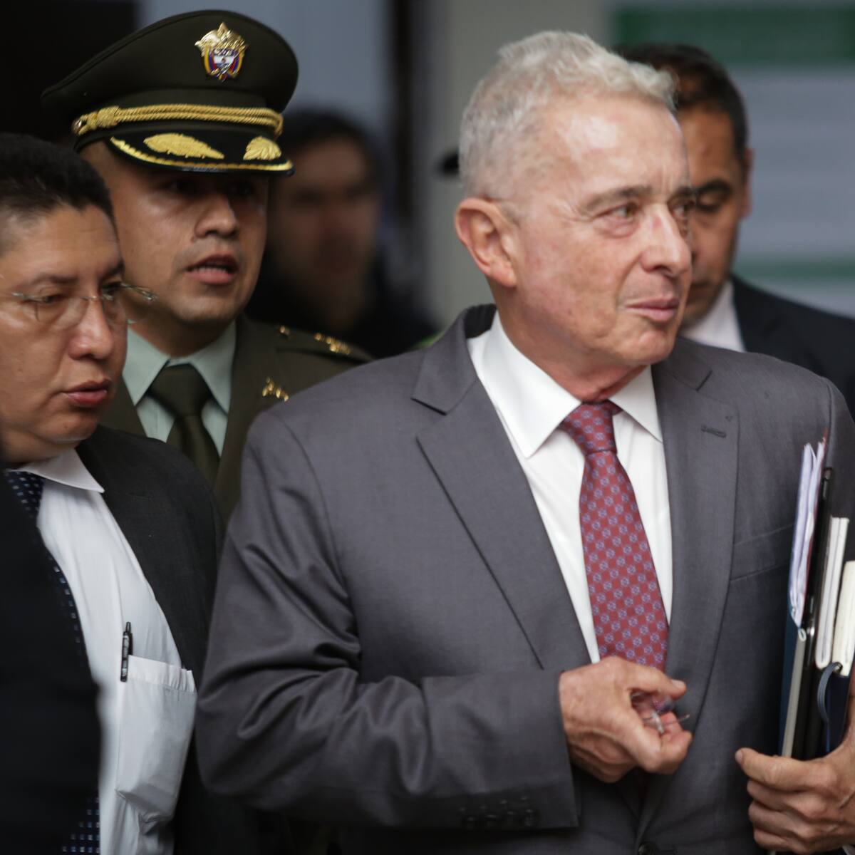 Expresidente Álvaro Uribe denuncia que se estaría preparando “otro atentado en mi contra”