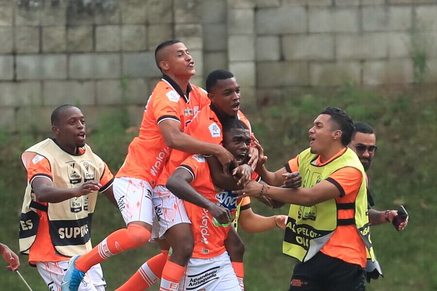 Envigado y Boyacá Chicó se enfrentan por la fecha 9 de la Liga Colombiana / Colprensa