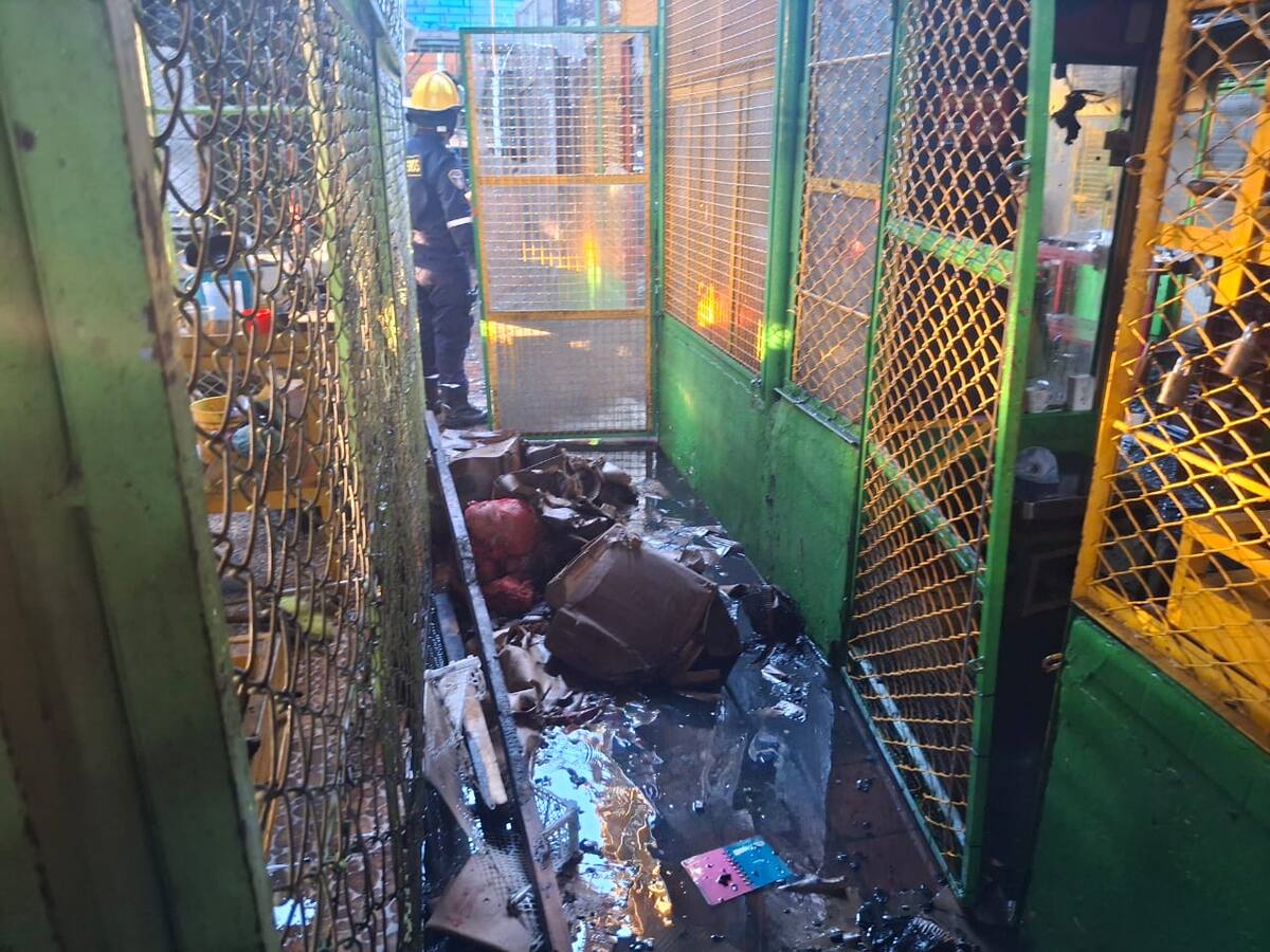 VIDEO | Incendio en plaza de mercado Torcoroma de Barrancabermeja arrasó con 10 locales comerciales