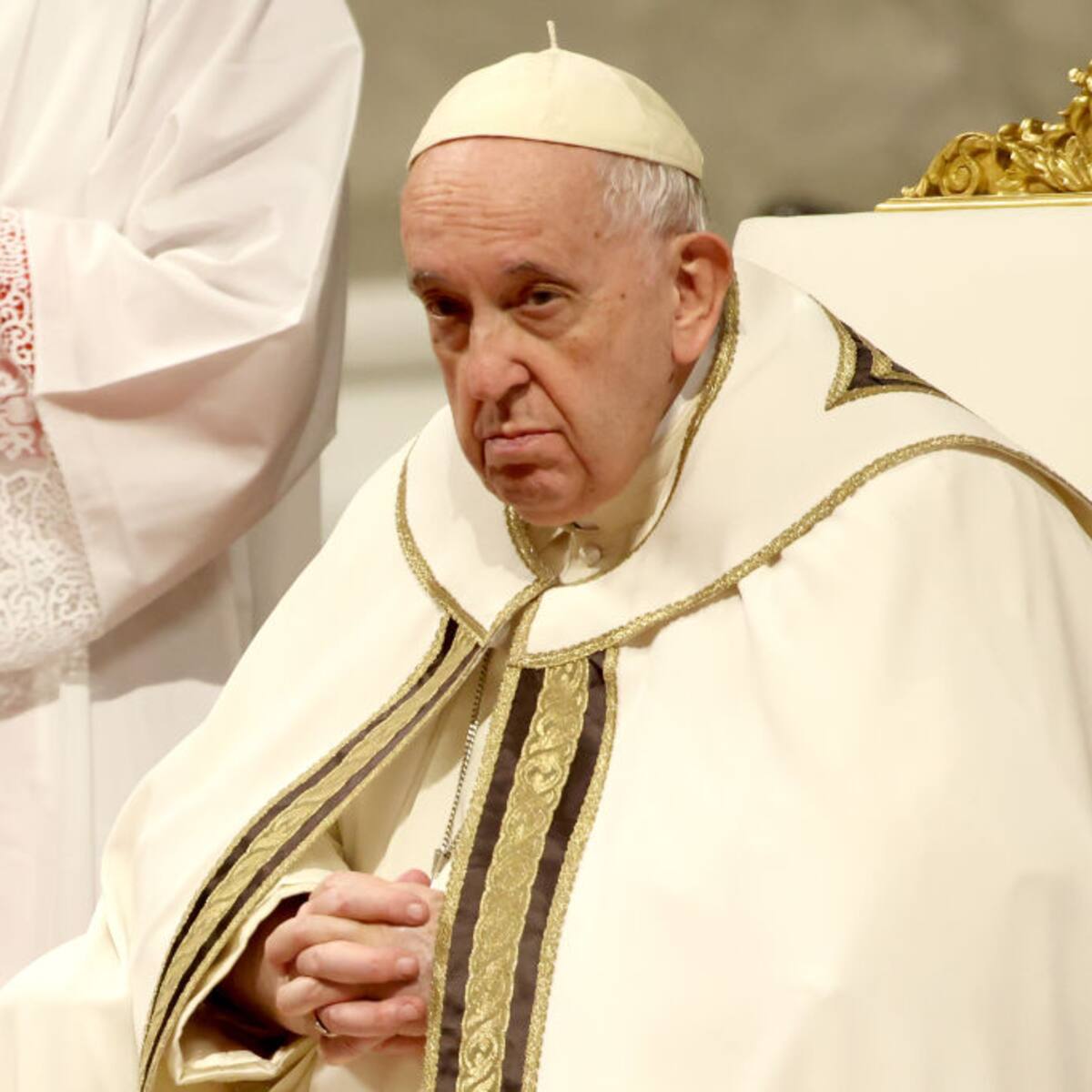 El papa sufre una infección respiratoria y permanecerá ingresado algunos días