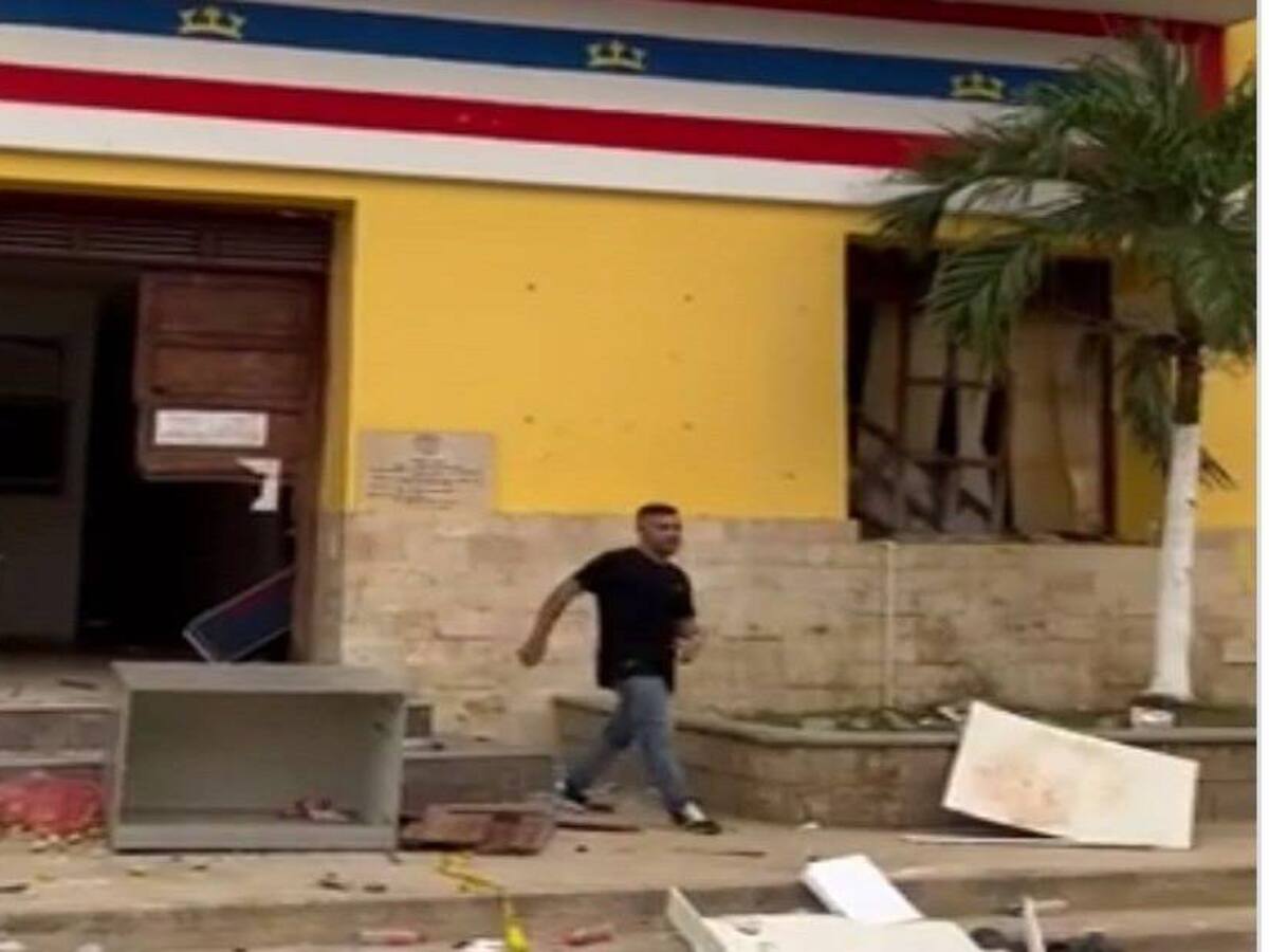 La procesión de Semana Santa en Tolú, Sucre, terminó en vandalismo