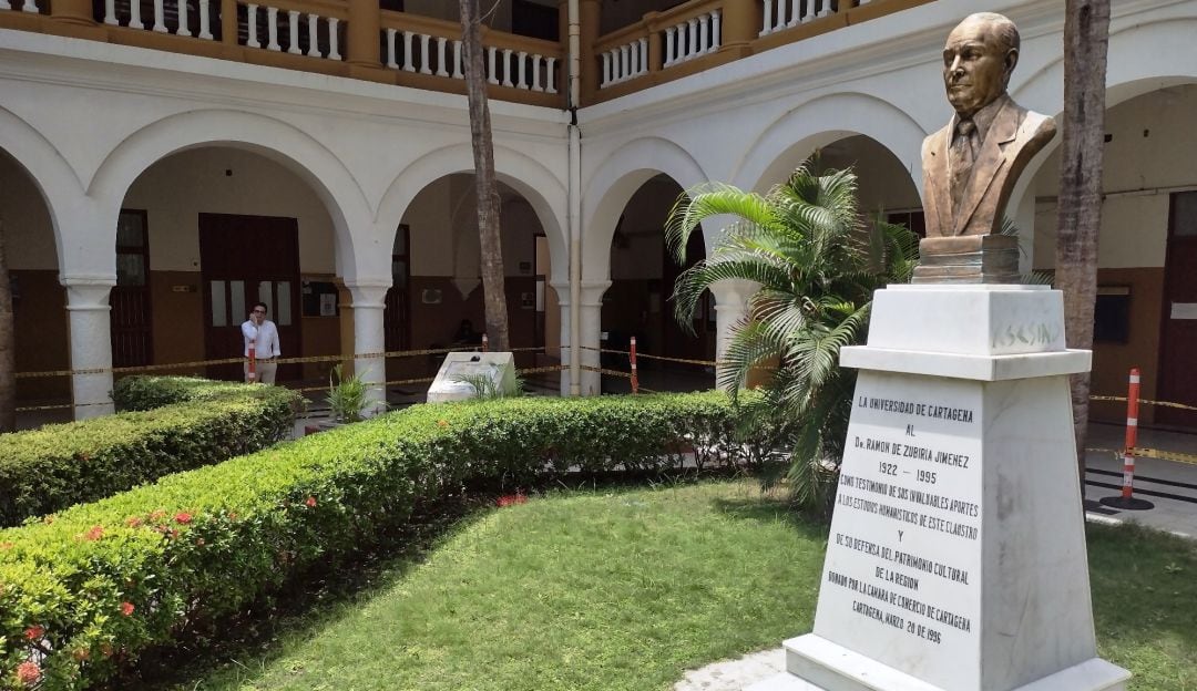Esta persona había sido señalada a través de unos audios de manipular los contratos que se celebran desde la Universidad