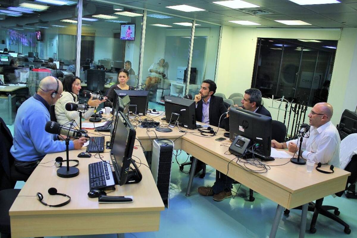 Panelistas en Hora 20