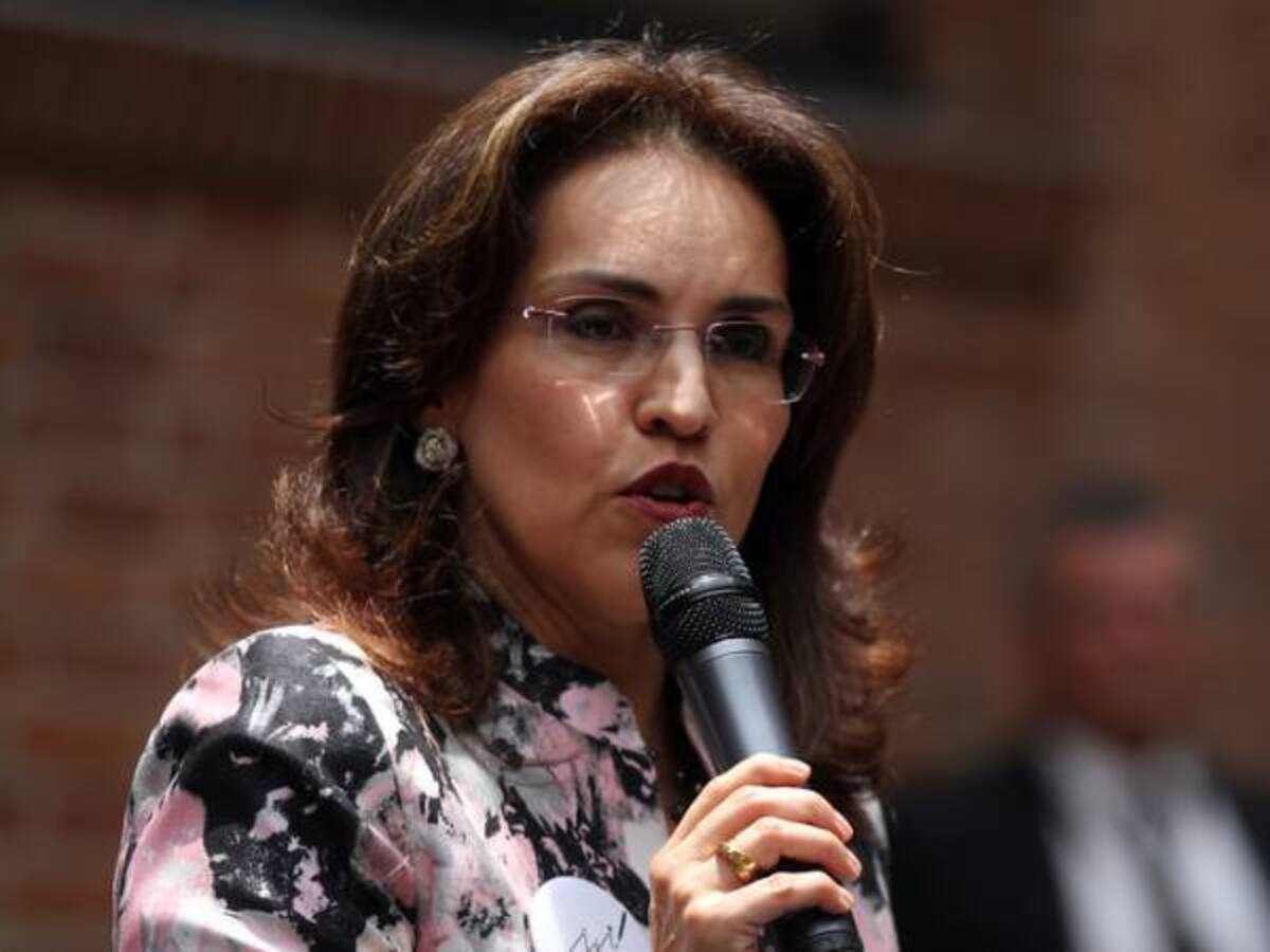 Viviane Morales anuncia candidatura presidencial independiente por el partido Somos