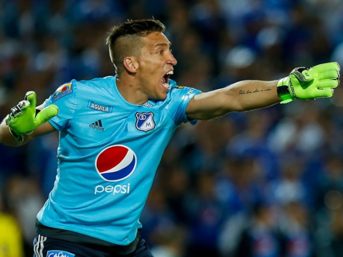 Nicolás Vikonis estaría muy cerca de volver al fútbol colombiano