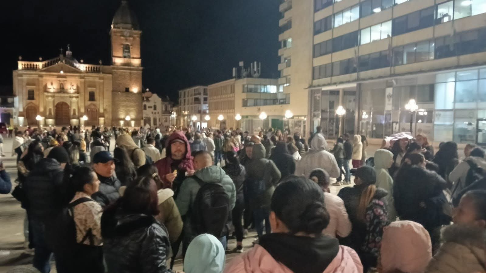 La Plaza de Bolívar de Tunja será uno de los puntos de concentración donde los manifestantes realizarán un cacerolazo en protesta a los costos de los servicios públicos / Foto: Caracol Radio.