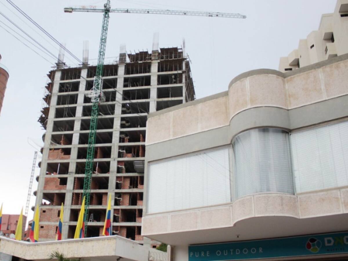 Suspenden giros de regalías a 127 municipios del país