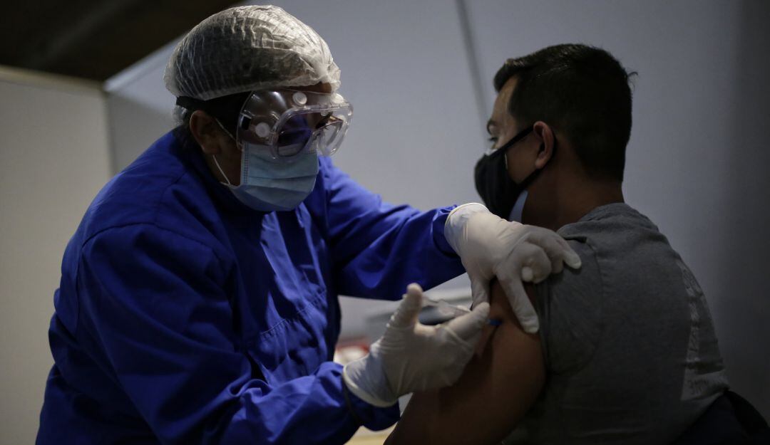 Nuevo récord de vacunas en el país: el miércoles se aplicaron 330.887 