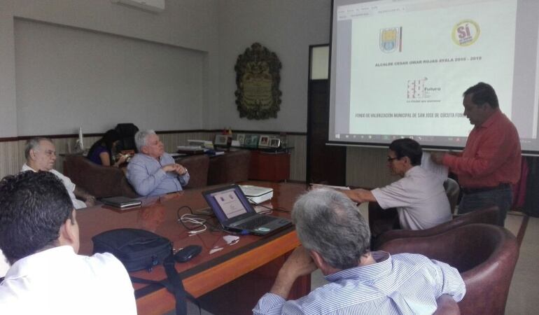 Socialización del proyecto de valorización ante el alcalde de Cúcuta