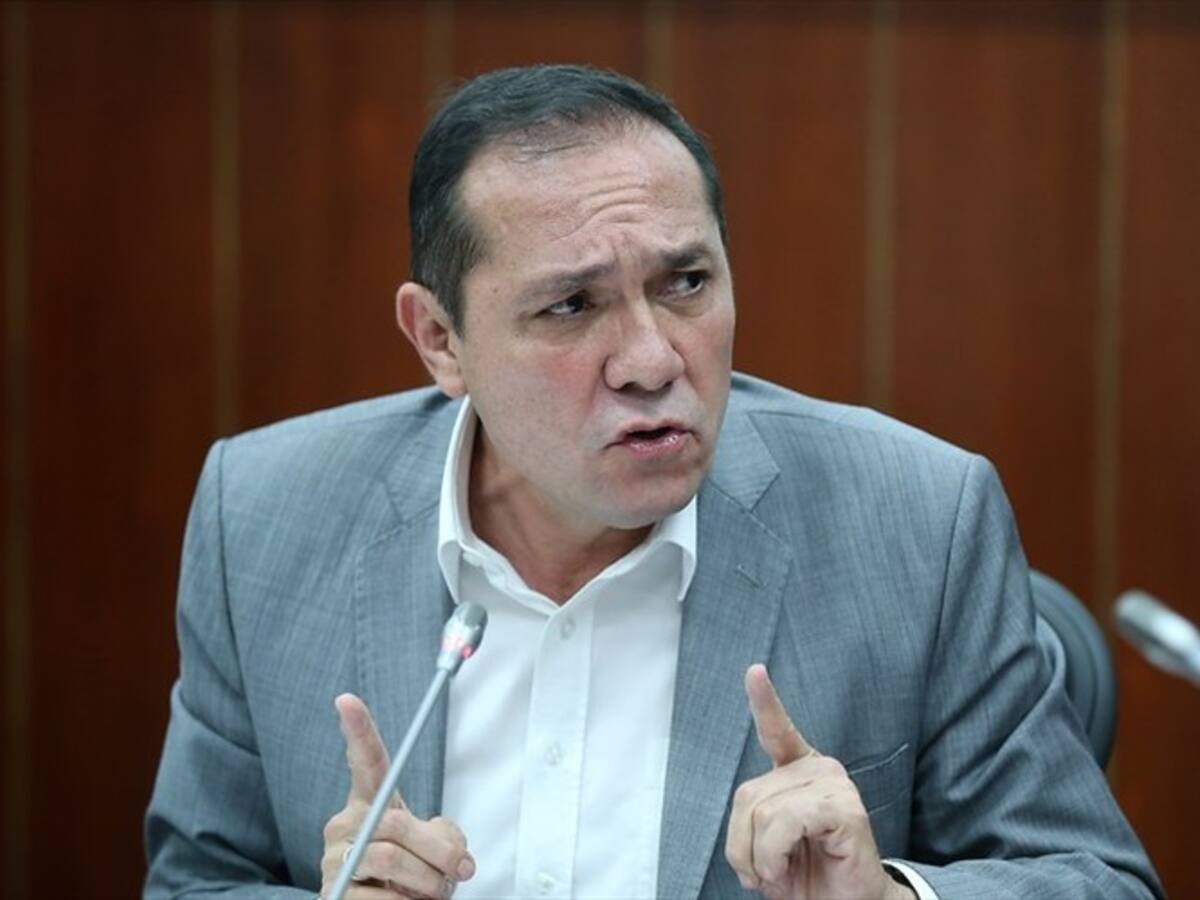 Proyecto propone servicio social para la paz como alternativa al militar obligatorio