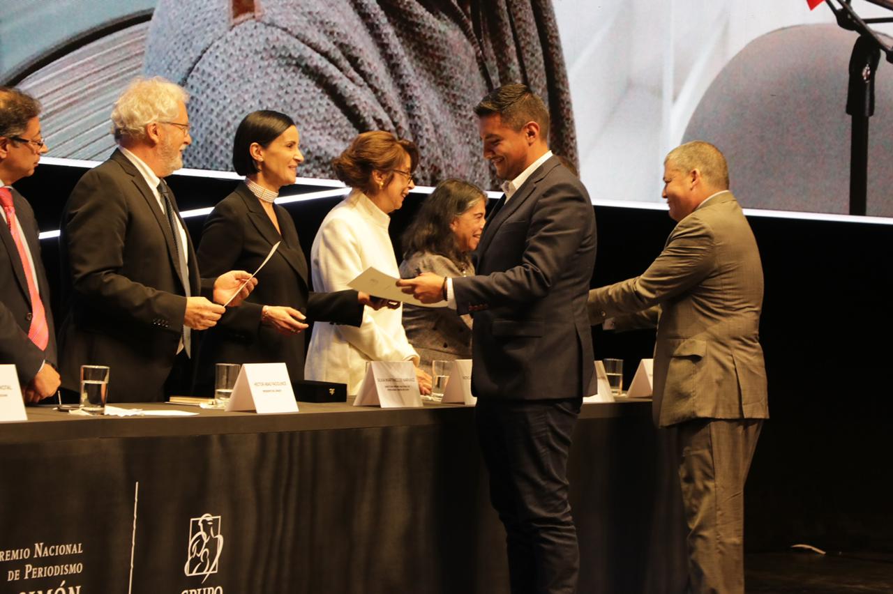 Gustavo Gómez y Juan Fraile en los Premios de Periodismo Simón Bolívar