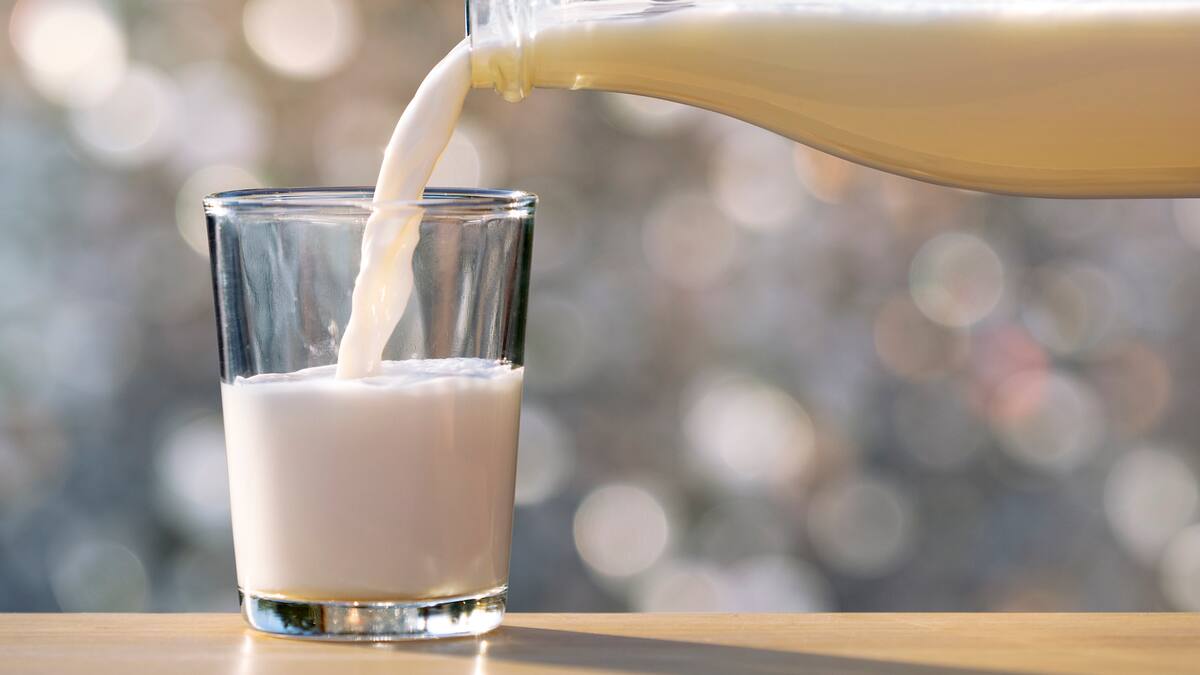 ¿Leche rendida? Nuevo análisis demuestra niveles altos de lactosuero en 6 marcas