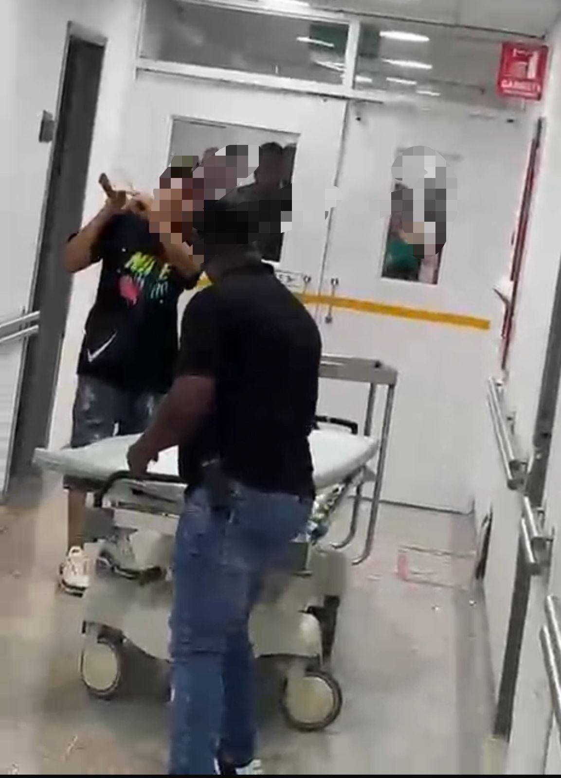 En libertad joven que con machete y hacha amenazó a personal de salud en el HUV de Cali